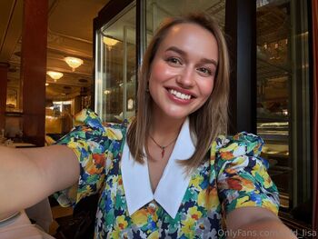 Wild Lisa / wild_lisa / khvostova_vasilisa nude photo #7