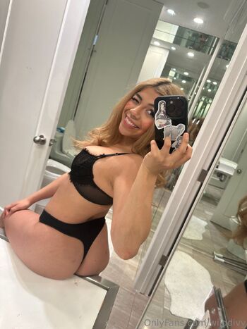 Iv / wilddivy nude photo #21