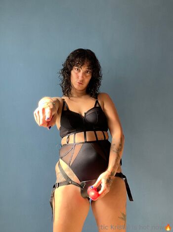 Wild girl / wildgirlfetish nude photo #11