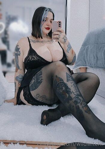 𝘚𝘢𝘮𝘢𝘯𝘵𝘩𝘢 / wildwitchf nude photo #12