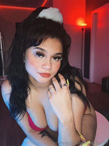 willo / willowfairy777 nude photo #4