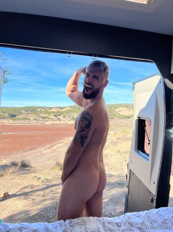 winkwinkcha / winkwinkchat nude photo #14