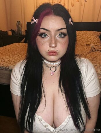 BIG TITTY EMO GF / winterrosefree nude photo #21