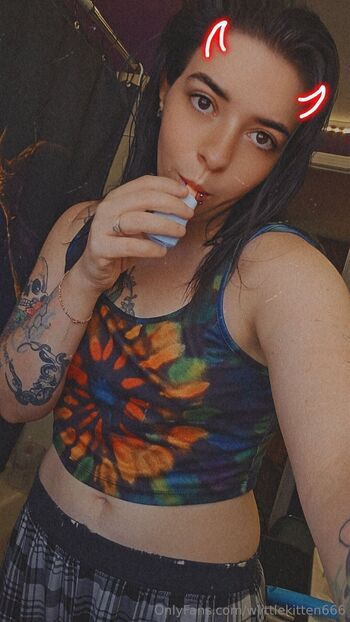 Kitte / wlittlekitten666 nude photo #18
