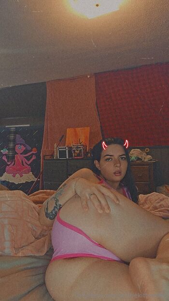 Kitte / wlittlekitten666 nude photo #21