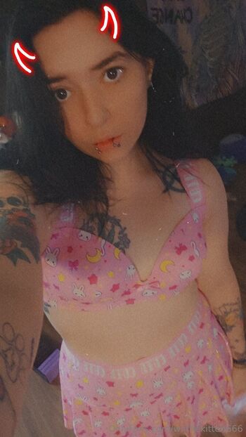 Kitte / wlittlekitten666 nude photo #37