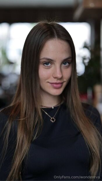 𝚆𝚘𝚗𝚍𝚎𝚛 𝙴𝚟𝚊 / wondereva nude photo #1