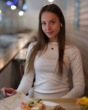 𝚆𝚘𝚗𝚍𝚎𝚛 𝙴𝚟𝚊 / wondereva nude photo #12