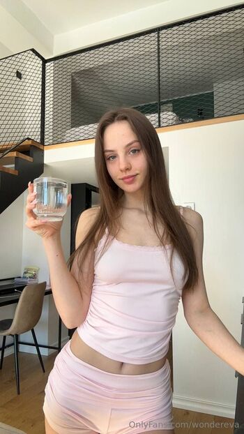 𝚆𝚘𝚗𝚍𝚎𝚛 𝙴𝚟𝚊 / wondereva nude photo #26