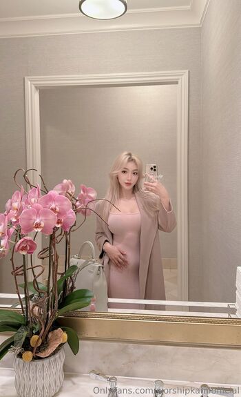 Princess Kami / worshipkamiofficial nude photo #5