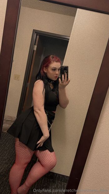 wretchedmistress free