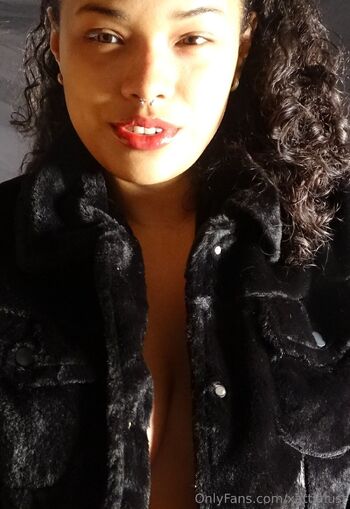 XattlaLus / xattlalust / xattla nude photo #1