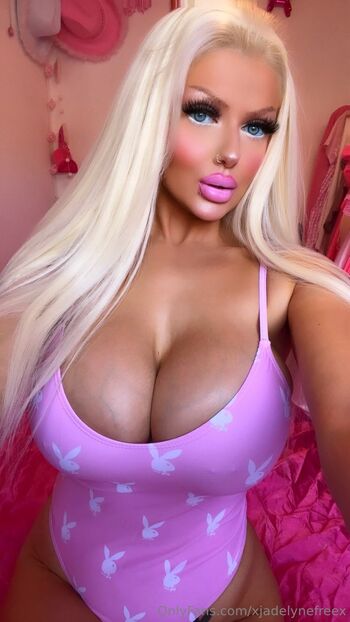 jade lyneFREE Page / xjadelynefreex nude photo #4