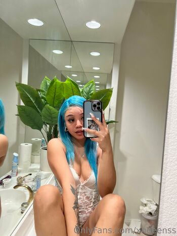 Baddie Takeover / xneeenss nude photo #4