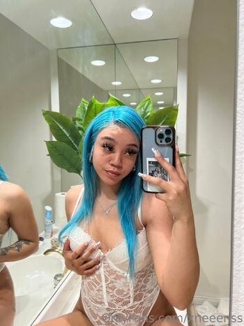 Baddie Takeover / xneeenss nude photo #9