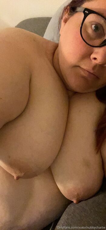 Charli / xoxochubbycharlie nude photo #9