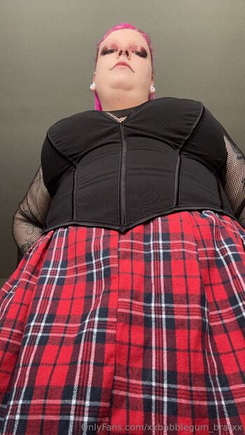 xXBubblegum_BratX / xxbubblegum_bratxx nude photo #25