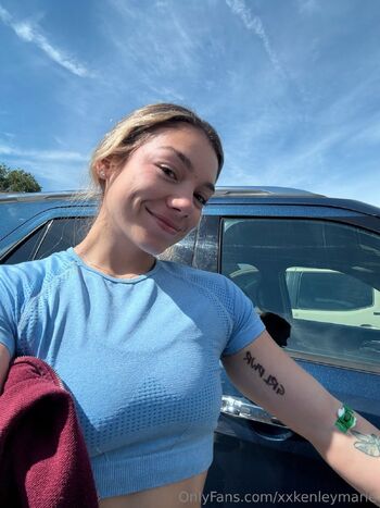 Kenley Your Favorite Flex / xxkenleymarie nude photo #2