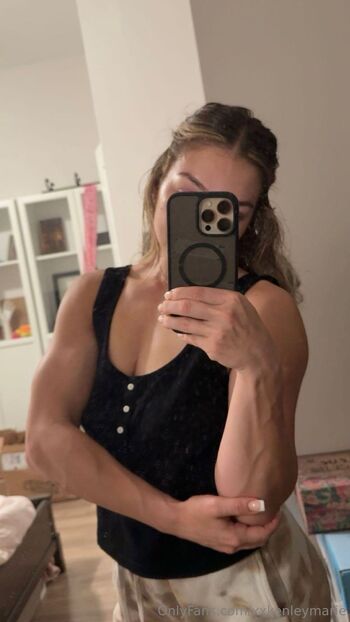 Kenley Your Favorite Flex / xxkenleymarie nude photo #21