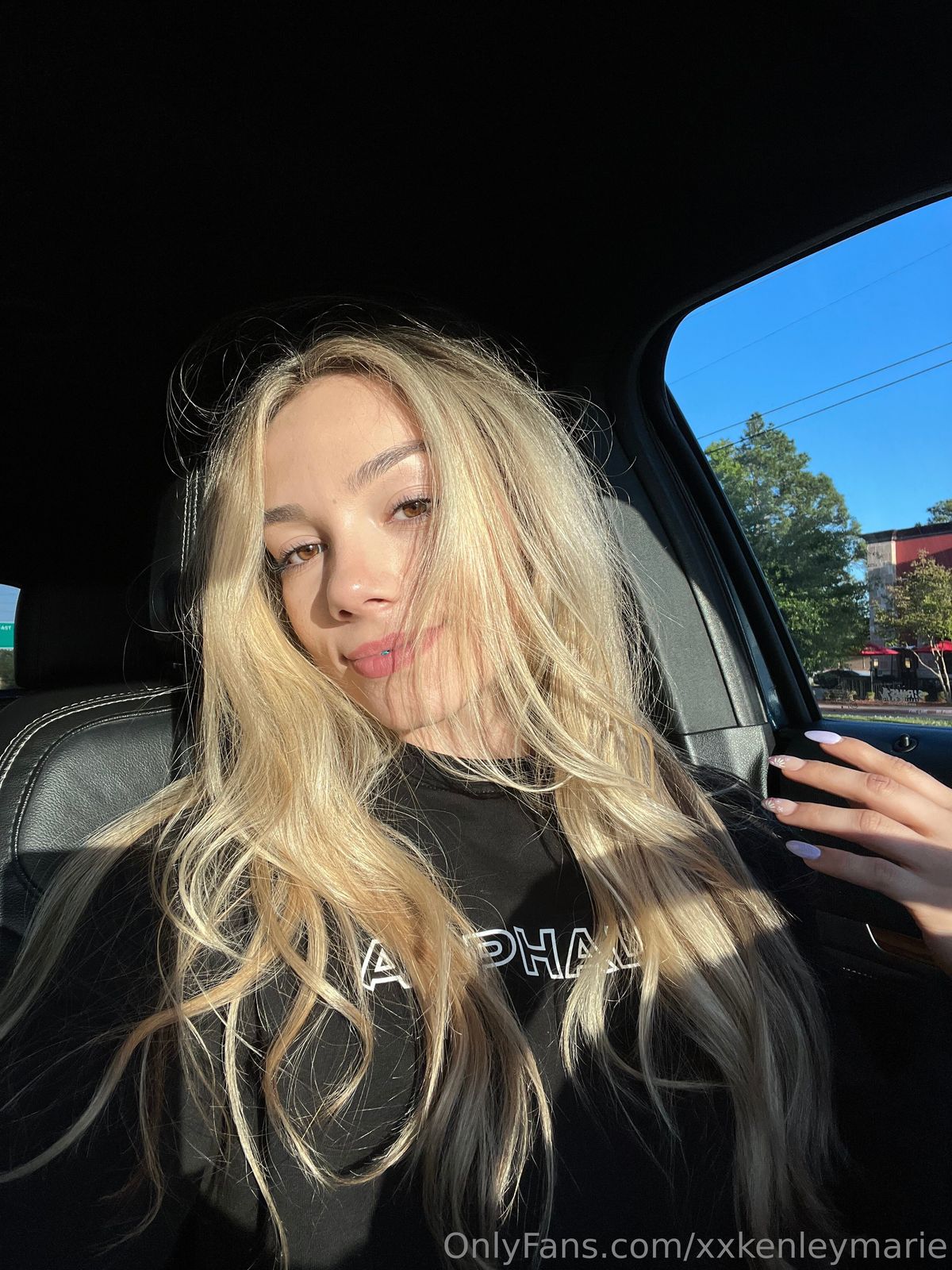 Kenley Your Favorite Flex / xxkenleymarie nude photo #32