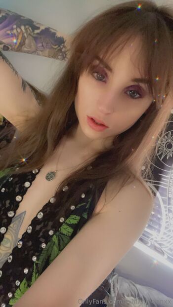 Lilith / xxlilithmoonxx / xlilithxmoonx nude photo #9