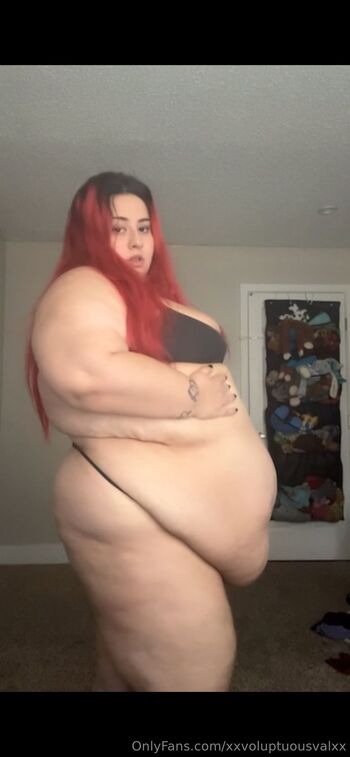 Valerie Ston / xxvoluptuousvalxx nude photo #11