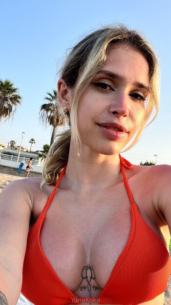 Yana Kok / yanakokafree nude photo #1