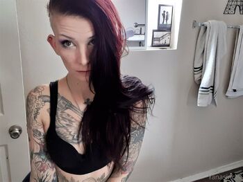 Yanasincell66 / yanasincell666 nude photo #22