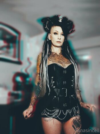 Yanasincell66 / yanasincell666 nude photo #32