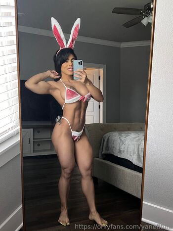 Yanet - Latina muscle momm / yanefitlife nude photo #33