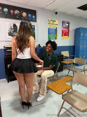 YARDY LAN / yardylandd nude photo #11