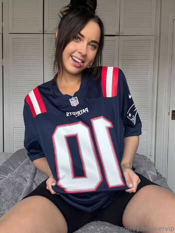 YOUR GF YASMIN / yasbakervip nude photo #18