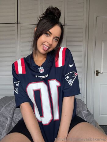 YOUR GF YASMIN / yasbakervip nude photo #20