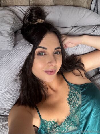 YOUR GF YASMIN / yasbakervip nude photo #23