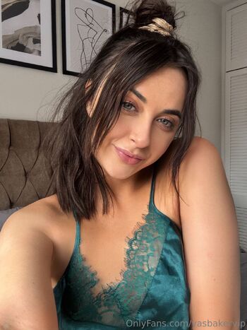 YOUR GF YASMIN / yasbakervip nude photo #24