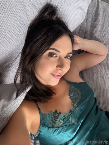 YOUR GF YASMIN / yasbakervip nude photo #25