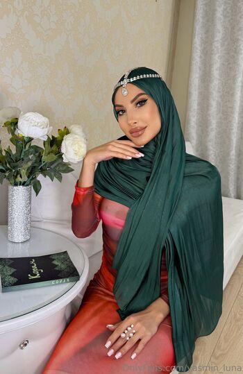 Yasmin / yasmin_luna nude photo #13