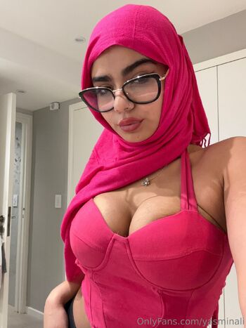 Yasmin Ali / yasminali nude photo #1