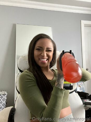 Yazmin Roya / yazminroyal nude photo #6