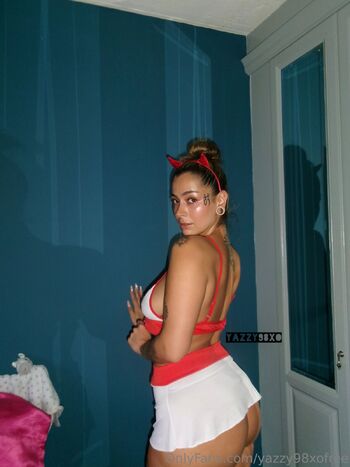 Yazzy Boo 2. / yazzy98xofree nude photo #1