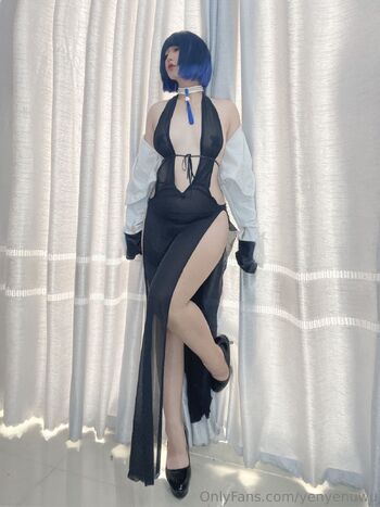 Yen Yen Uw / yenyenuwu nude photo #18