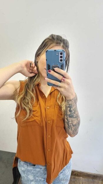 Yesikasaen / yesikasaenz nude photo #21