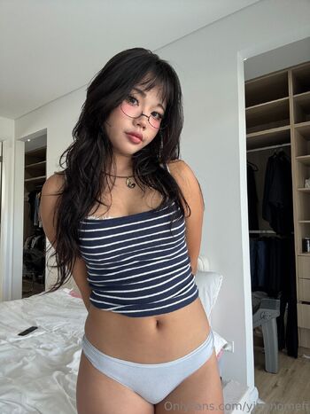 Yin / yinahomefi nude photo #2