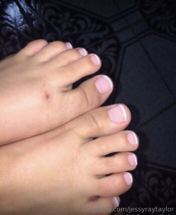 OnlyFans / youfoundmyof nude photo #11