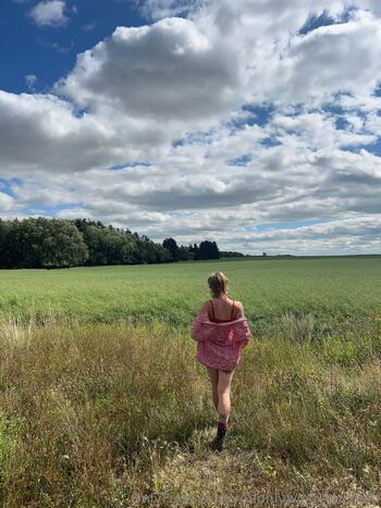 Charlott / youonlywishyoucould nude photo #3