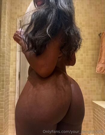 Lele / your_delight2001 nude photo #4