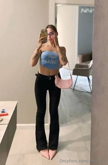 Lilia / your_lilia nude photo #21