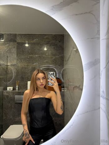 Lilia / your_lilia nude photo #29