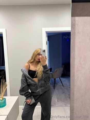Lilia / your_lilia nude photo #33