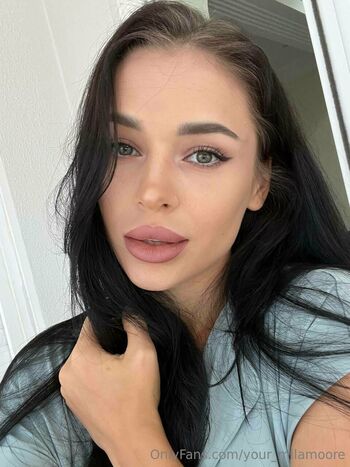 Mila Moore / your_milamoore nude photo #16